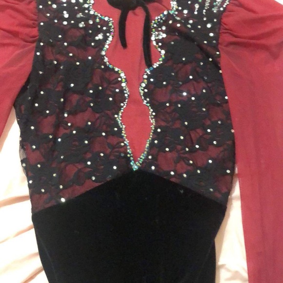 Red leotard - Picture 4 of 4